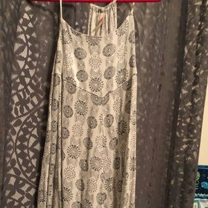 Woman’s loose racerback tank, L